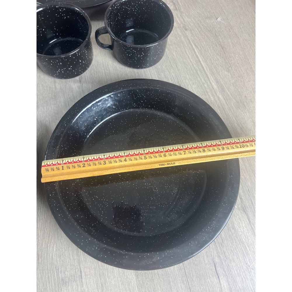 Vintage Black Speckled Enamelware 8 Piece Set 4 Plates 4 Mugs Camping Cabin - Picture 6 of 9